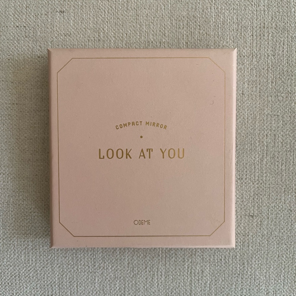Odeme Mint Green Compact Mirror - Picture 4 of 4